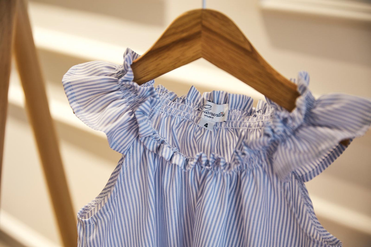 Camicia da notte a righe celesti bambina