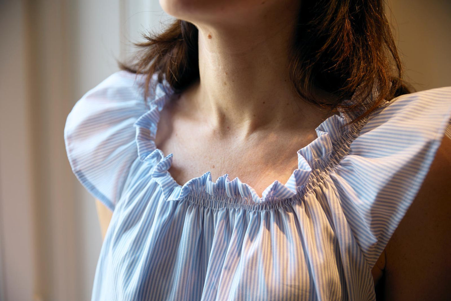 Camicia da notte a righe celesti donna