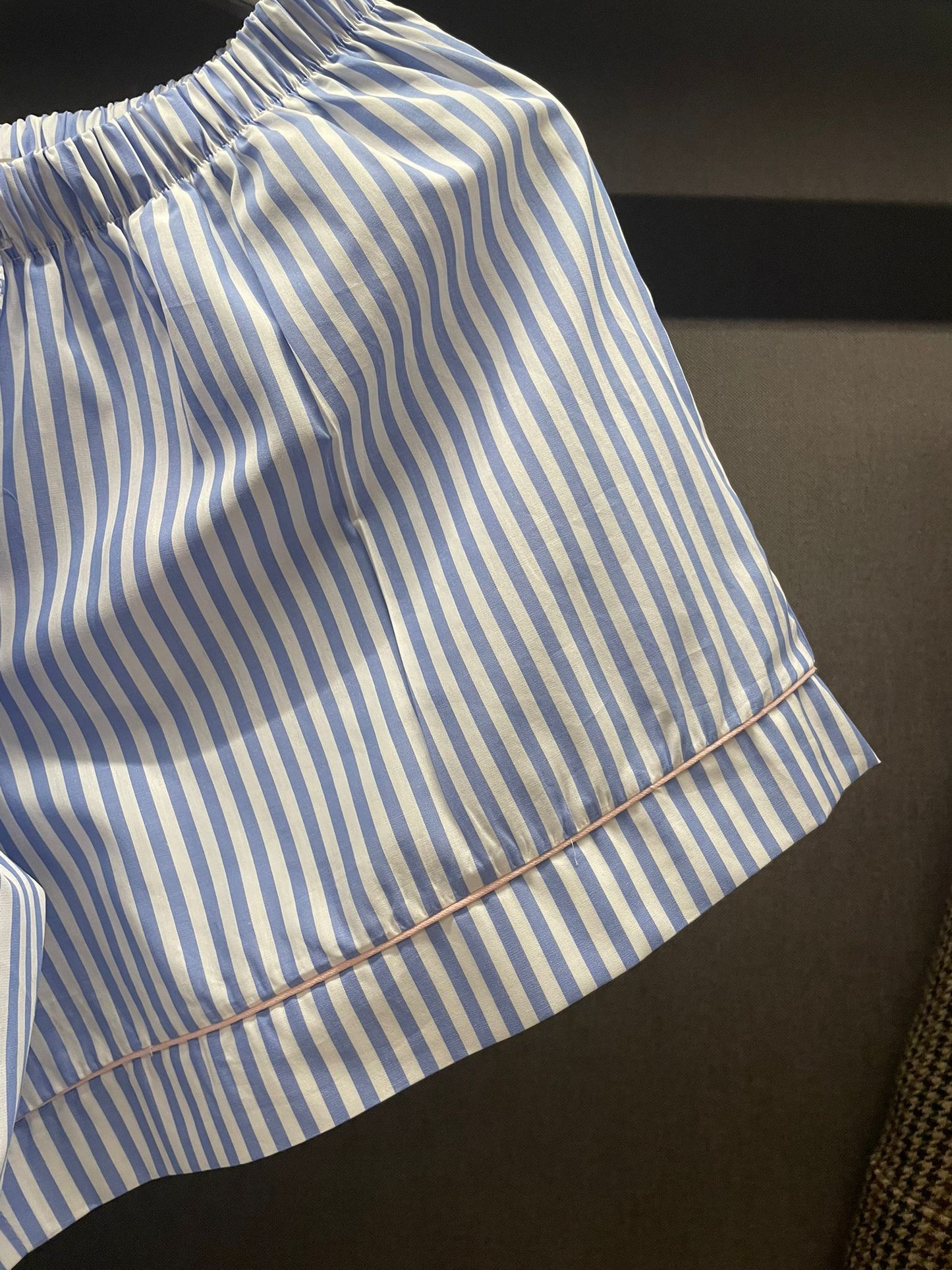 Pigiama donna spezzato corto riga celeste e piping rosa