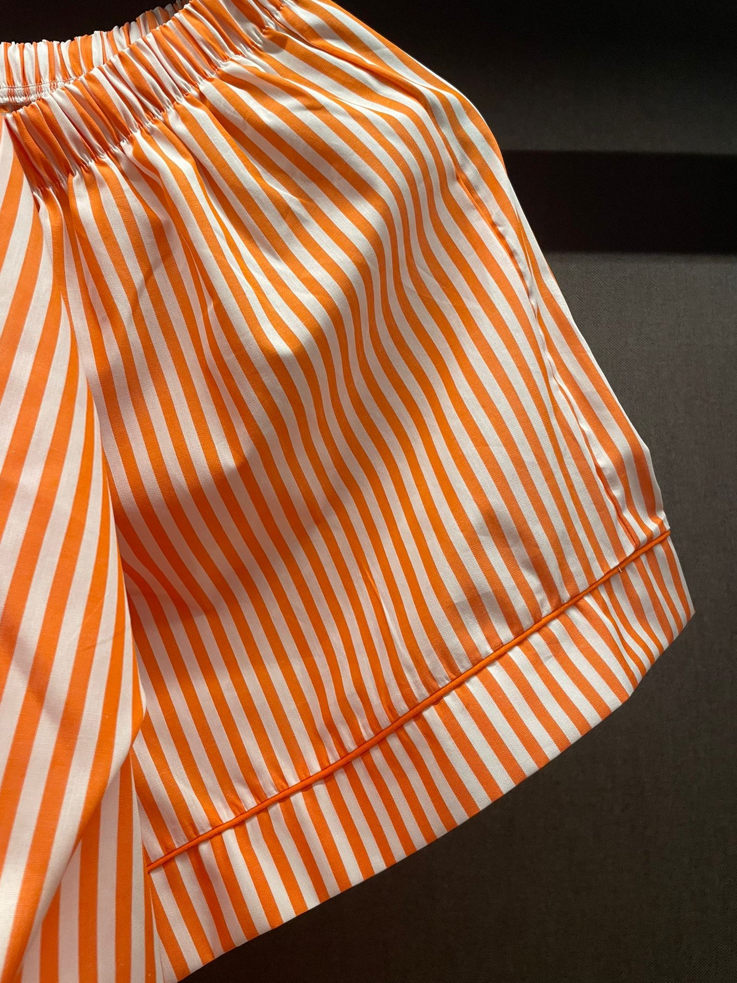Pigiama donna spezzato corto riga arancio e piping arancio